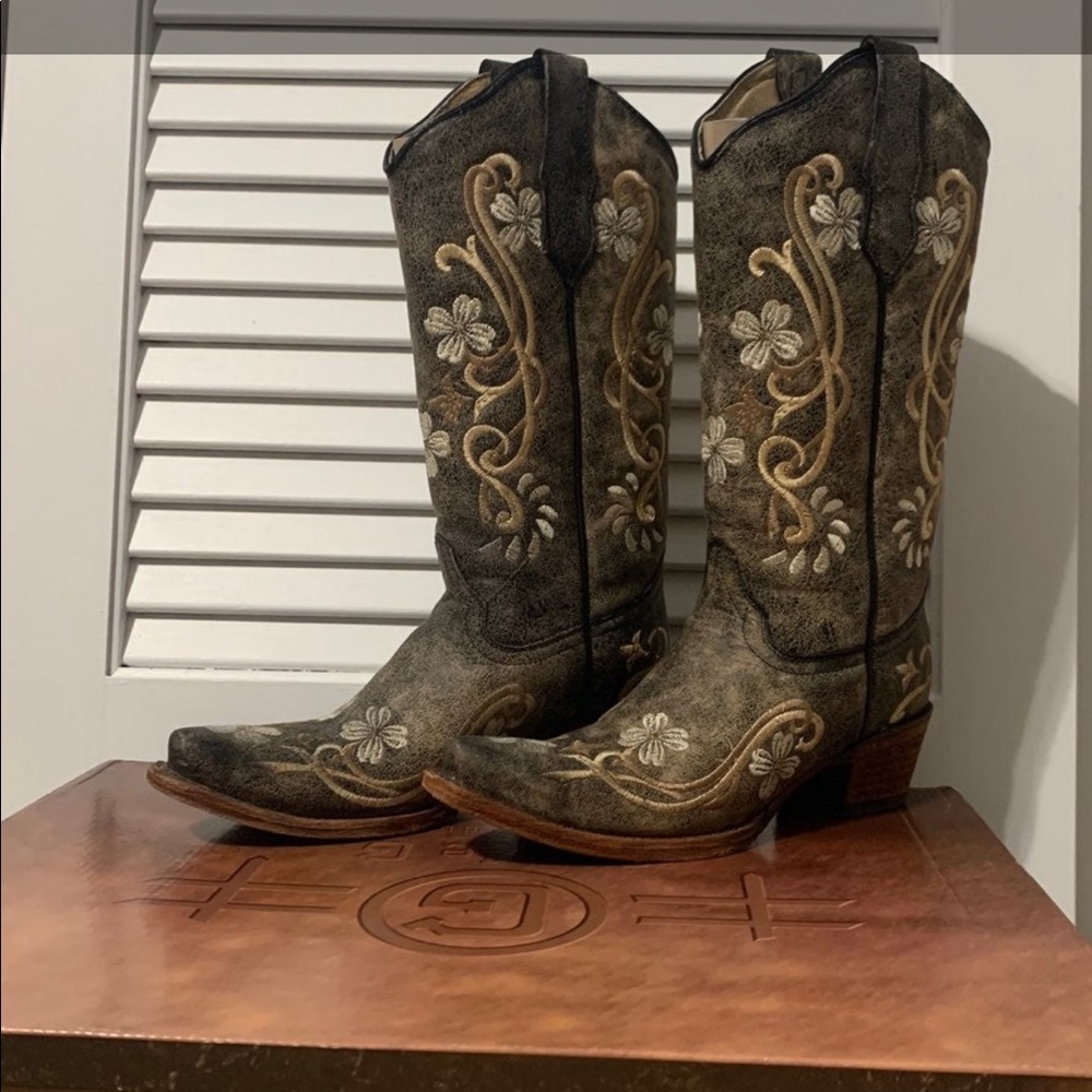 Woman’s Cowboy Boots